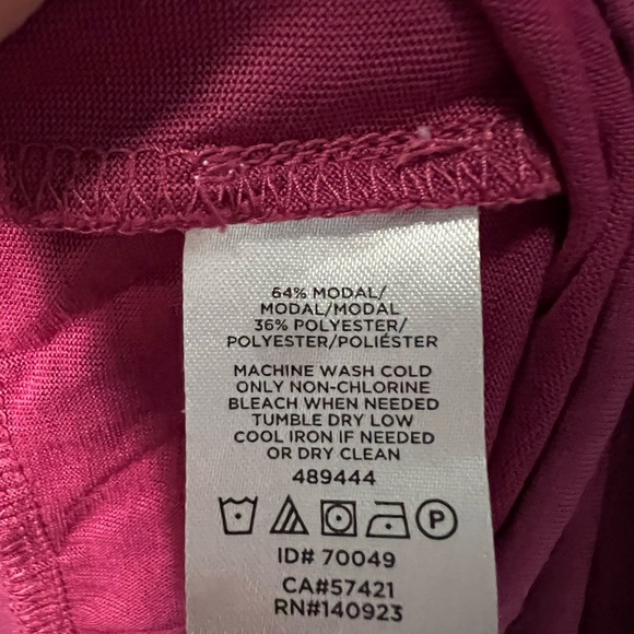 Loft Maroon Long Sleeve Open Back Pull Over Top Size Medium - Picture 4 of 4